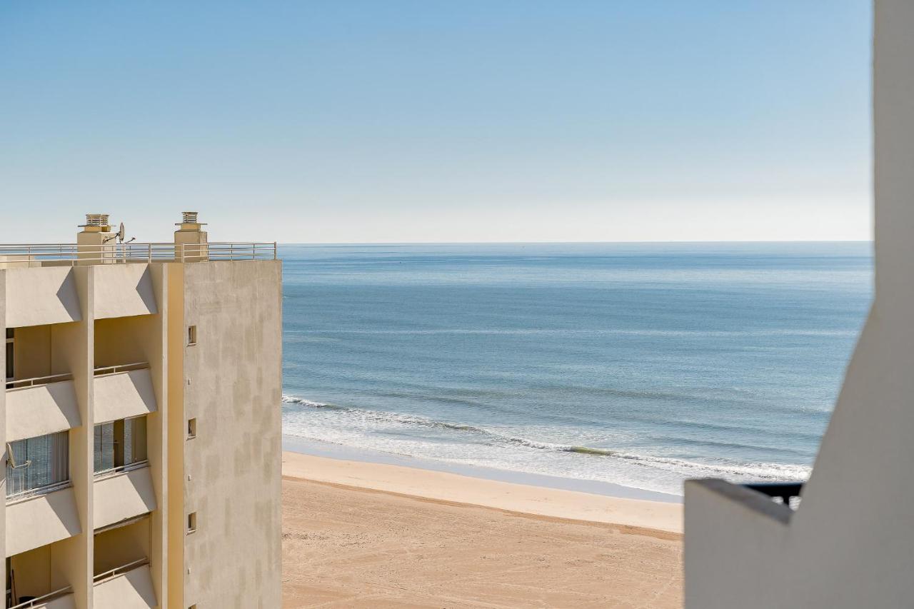 Ocean Beachfront Home By Real Life Concierge ポルティマン エクステリア 写真